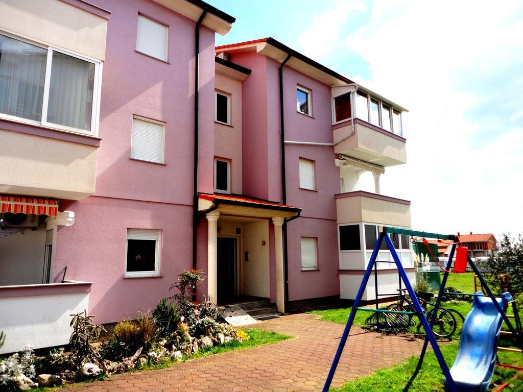 Apartment Anna Fažana Kültér fotó